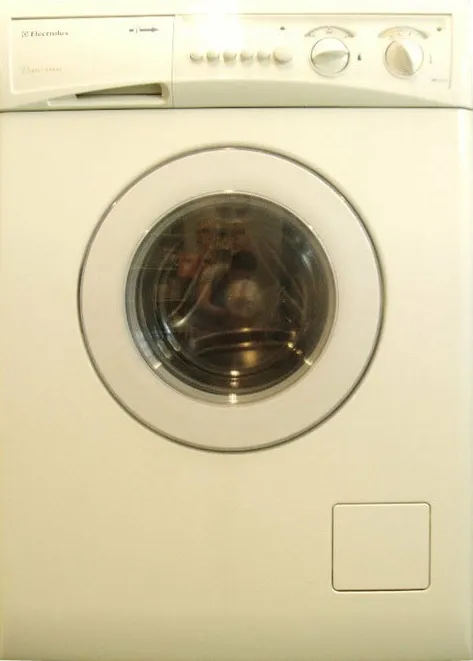 Замена щёток Electrolux EW 1057 F